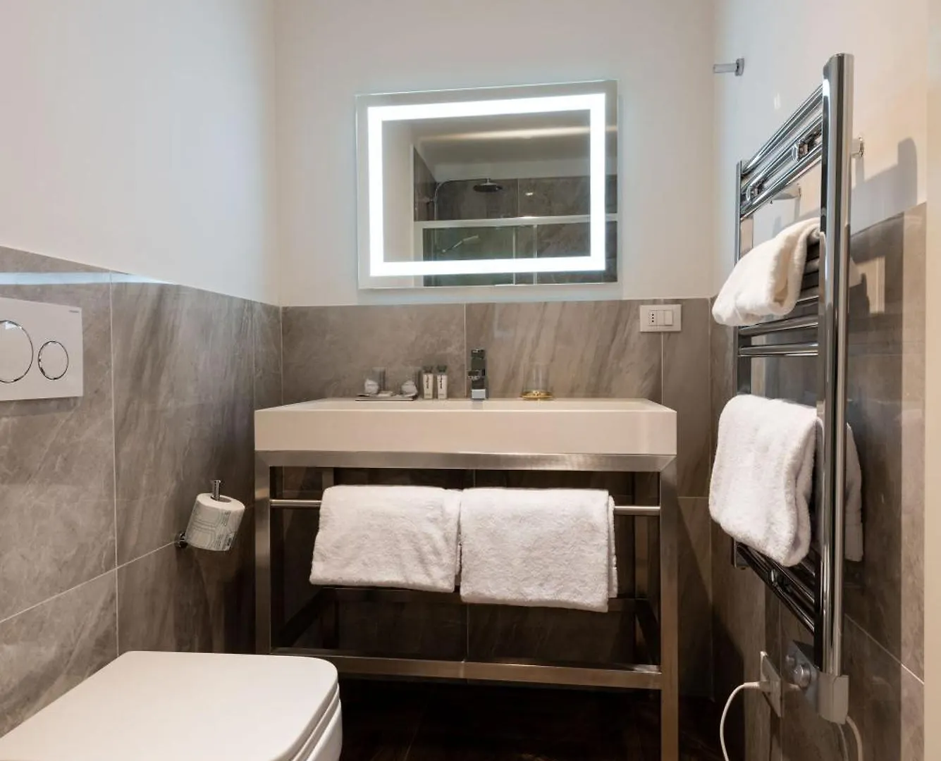 Bed and breakfast Rfc Repubblica Florence Core B&B